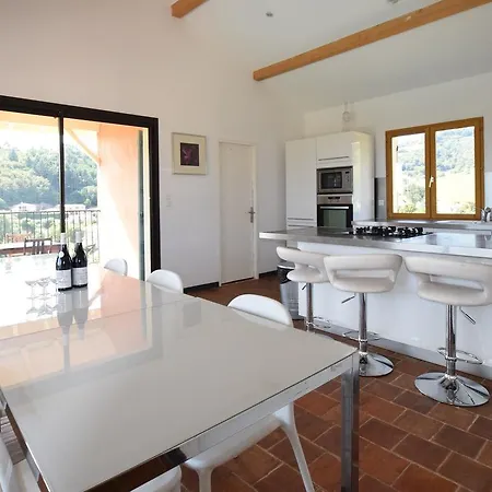 Spacious In With Swimming Pool Chiroubles