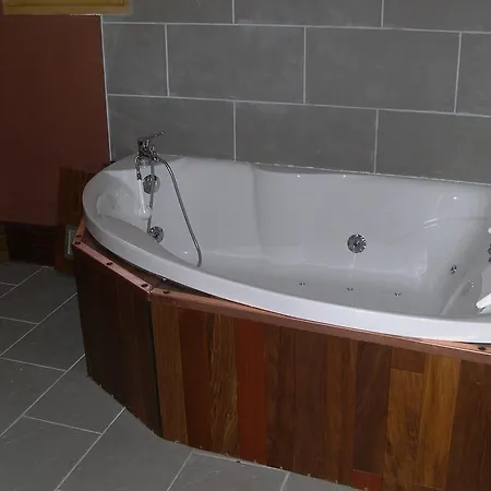Βίλα Spacious In With Swimming Pool Chiroubles
